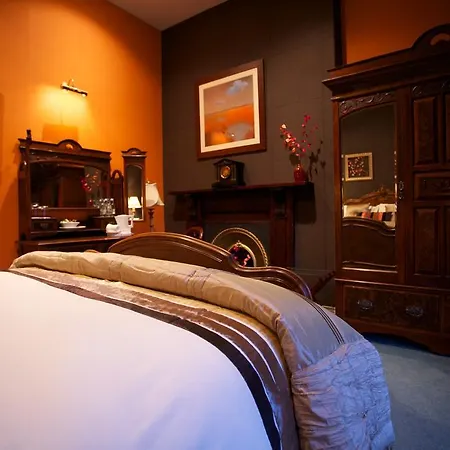 The Red Door Country House Maison d'hôtes Fahan