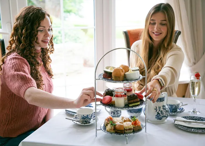 The Red Door Country House 4*