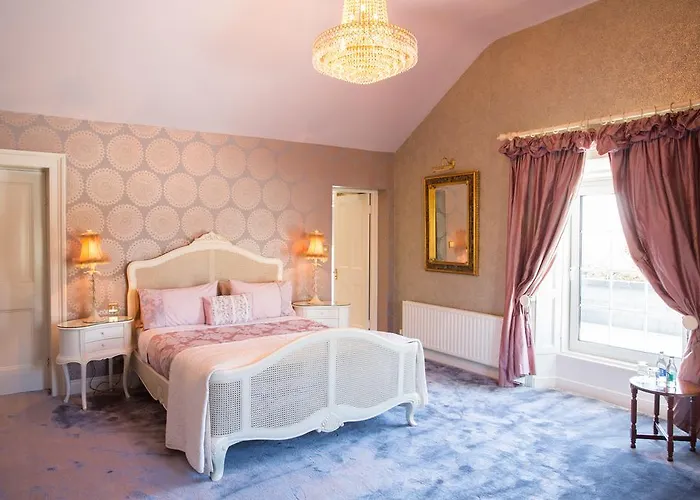 Vendégház The Red Door Country House