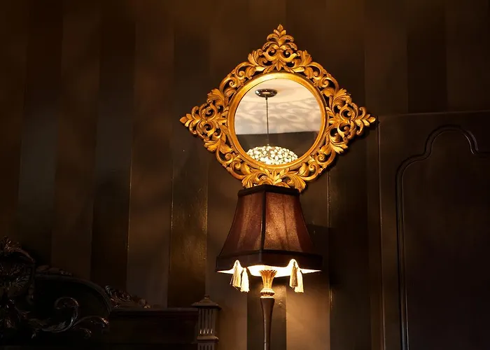 The Red Door Country House